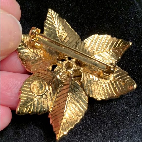 St. John Gold Brooch With Enamel Ladybug Vintage - Picture 5 of 7